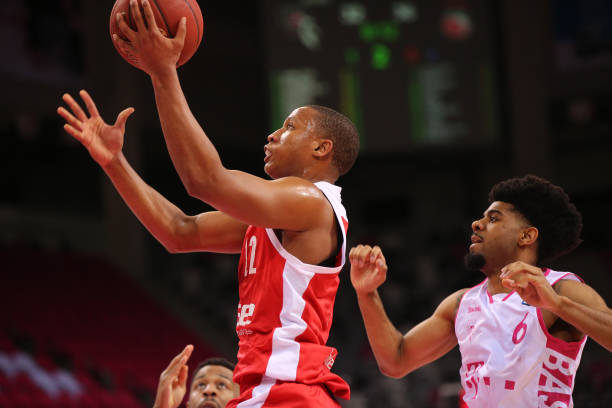 西亚拉日益 西亚拉日益