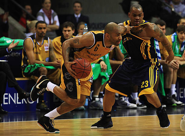 两国友好合 两国友好合