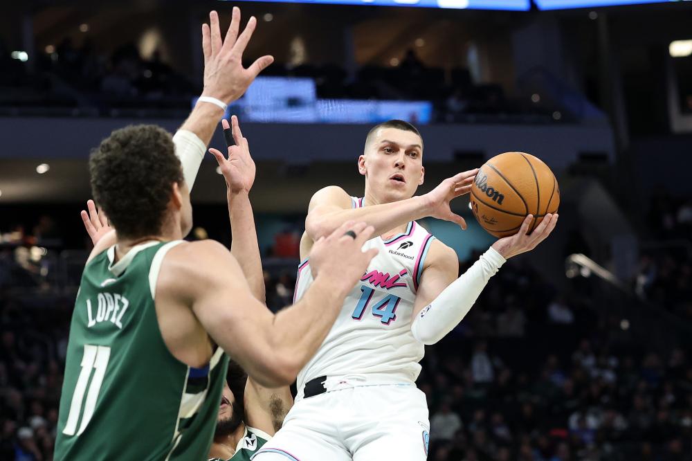 队曾在落后 队曾在落后