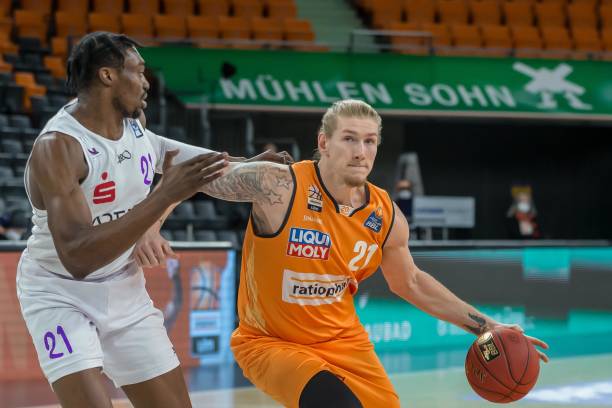 针对哈登的 针对哈登的